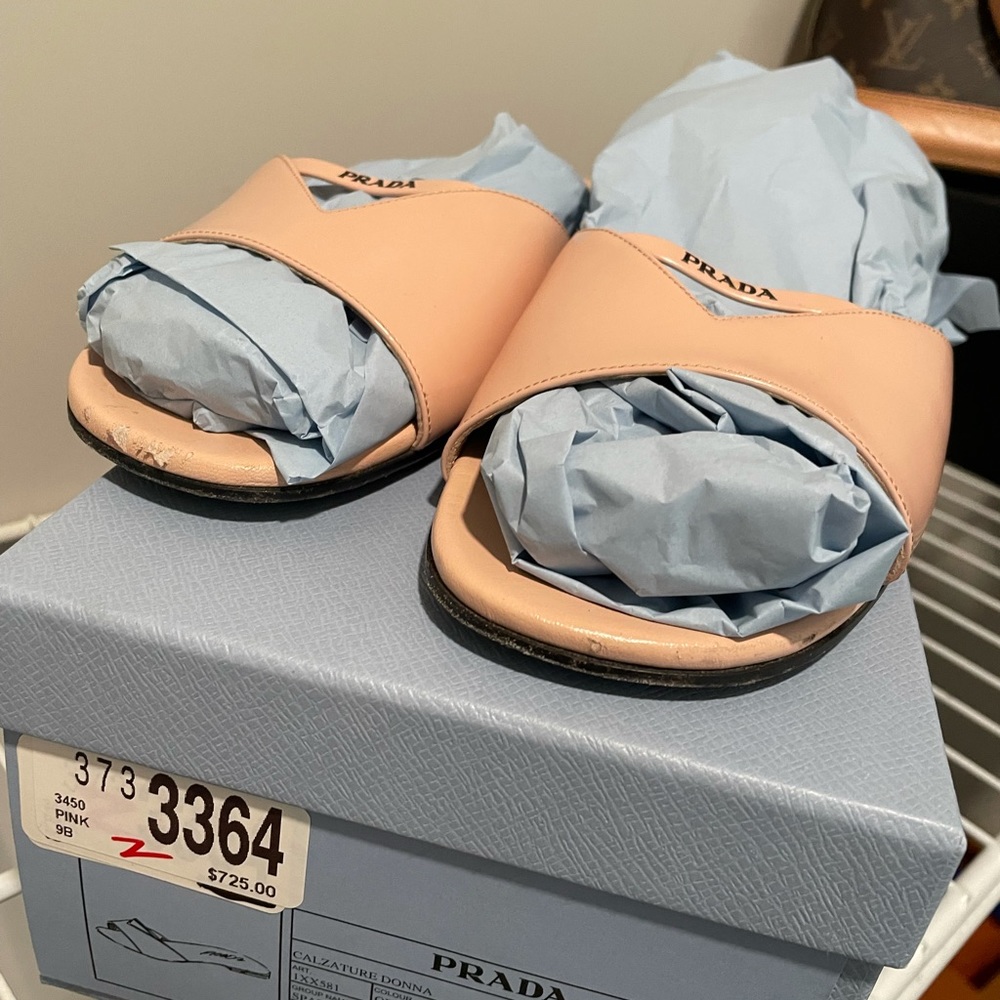 Prada size 9 - Picture 4 of 5